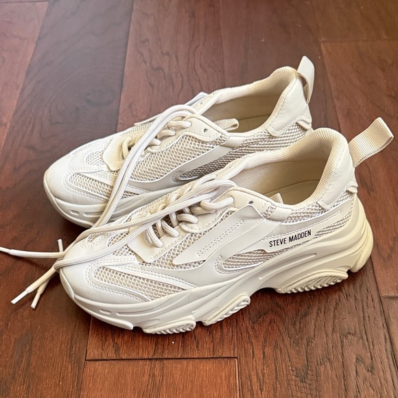 Steve Madden Shoes - Steve Madden Tan Platform Sneakers